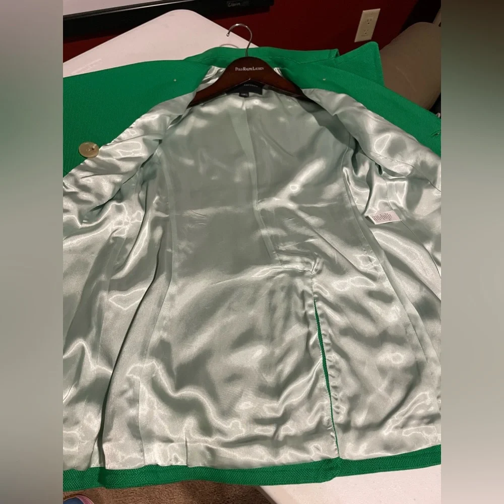 Banana Republic green jacket. Petite small. - Picture 12 of 14